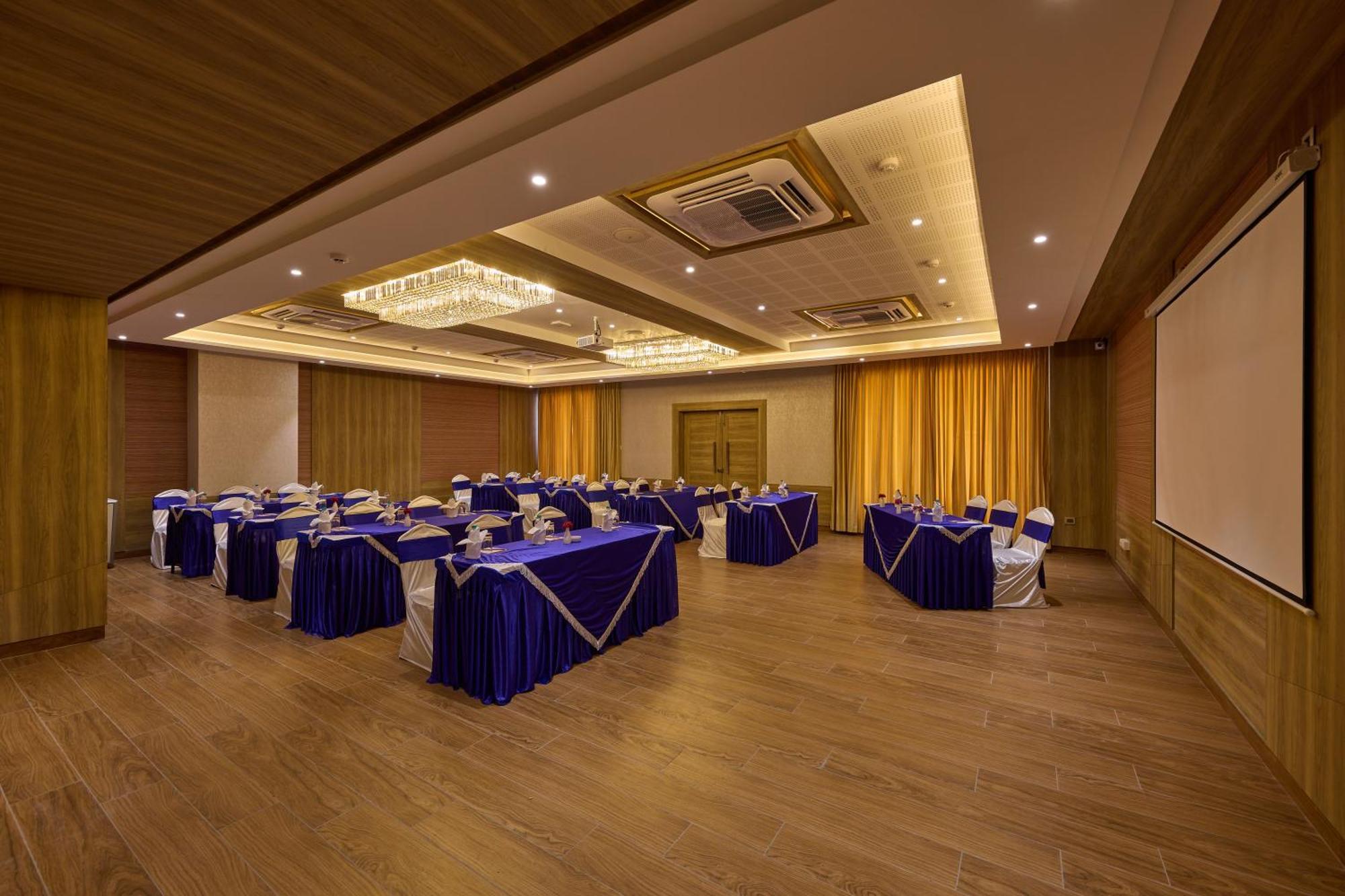 Grand Continent Hosur A Sarovar Portico Affiliate Hotel المظهر الخارجي الصورة