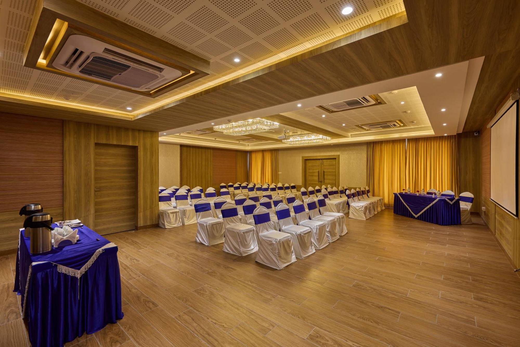 Grand Continent Hosur A Sarovar Portico Affiliate Hotel المظهر الخارجي الصورة