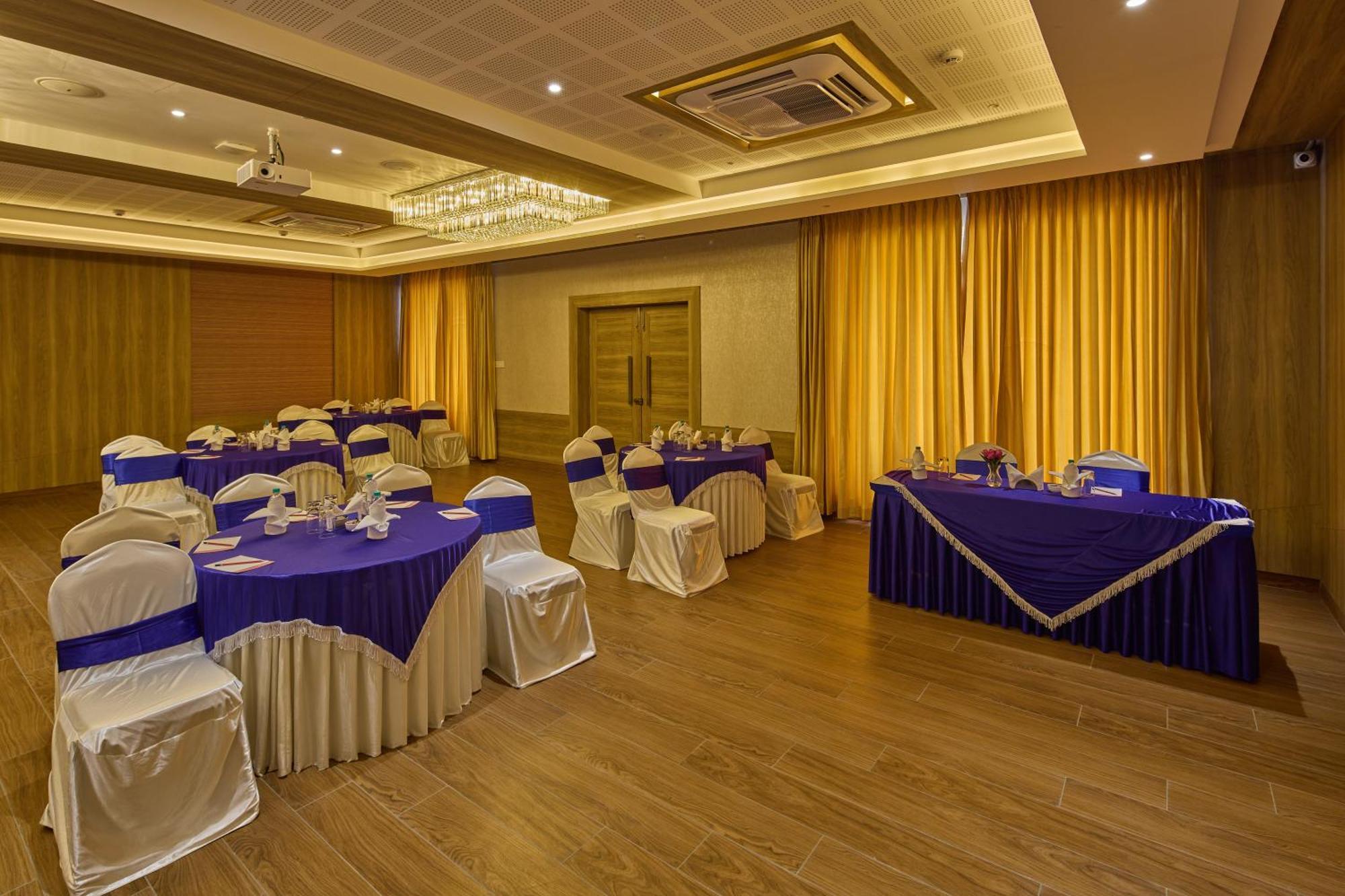 Grand Continent Hosur A Sarovar Portico Affiliate Hotel المظهر الخارجي الصورة