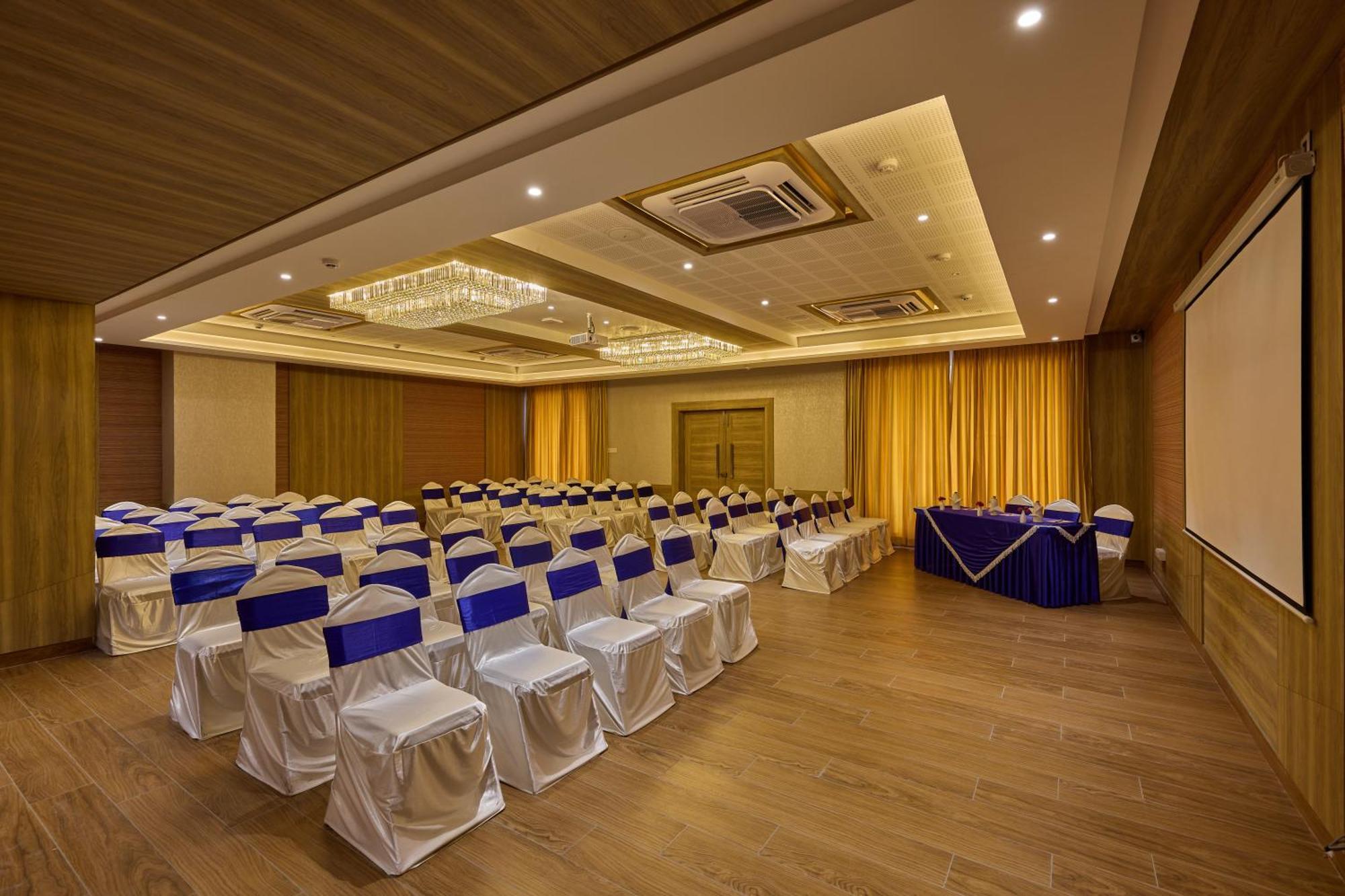 Grand Continent Hosur A Sarovar Portico Affiliate Hotel المظهر الخارجي الصورة
